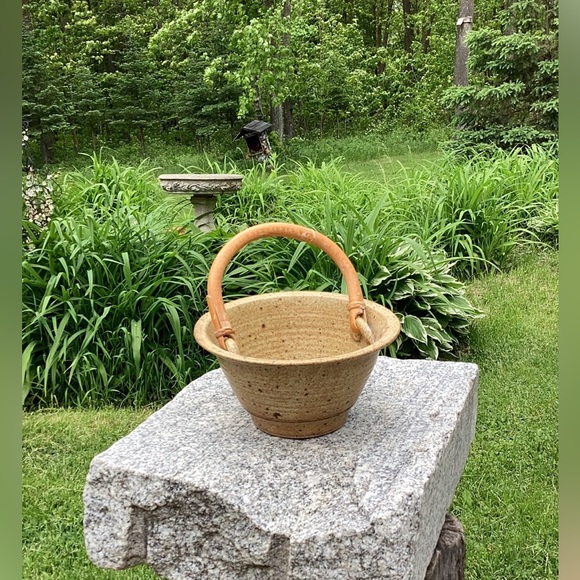 Vintage CAPODIMONTE Thames Hand Painted Japan Porcelain Cornucopia Planter - Picture 12 of 14